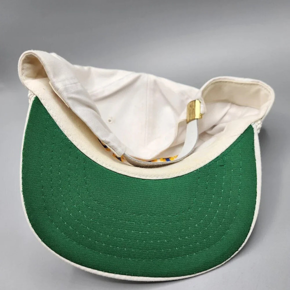 UVIC University of Victoria Vintage Hat Varsity Lettering - Picture 5 of 10